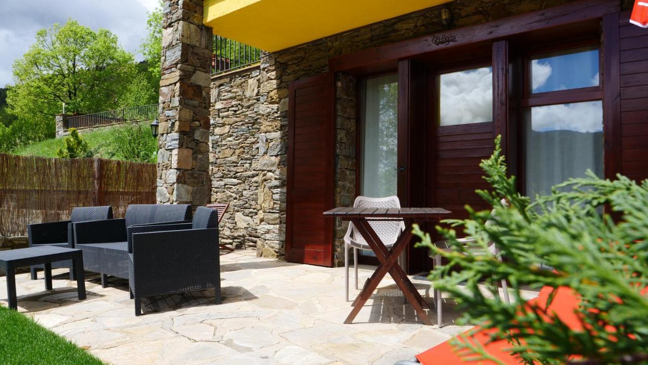 Apartaments Fontalba Queralbs Ngoại thất bức ảnh